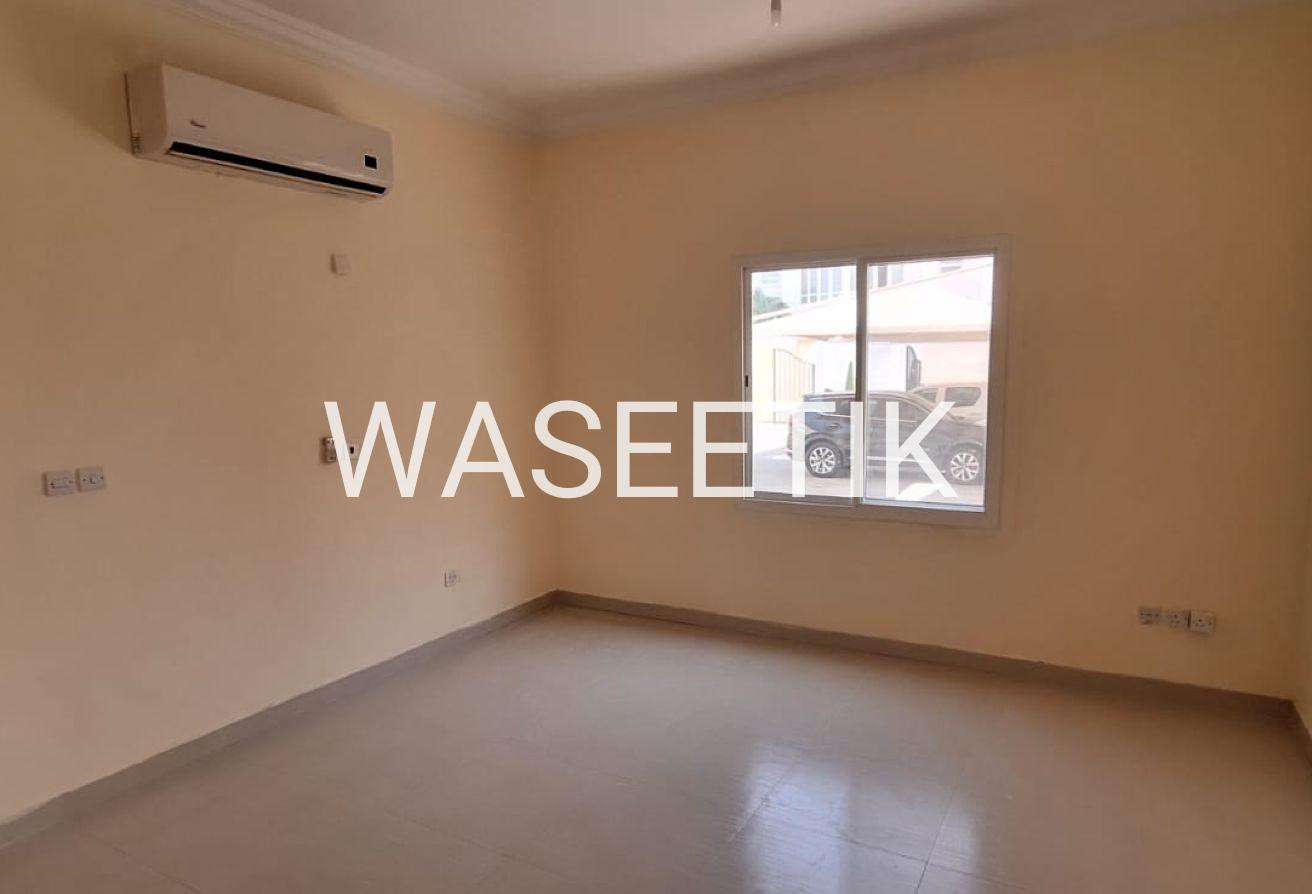 Villa 6bhk inside a nice Compound in Umm Al Amad - Villa in Q City Compound