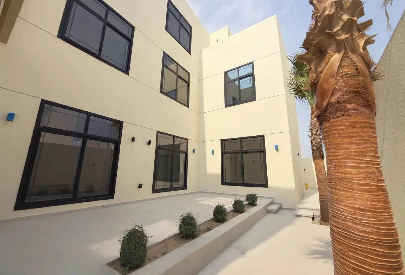 STYLISH BRAND-NEW VILLA FOR SALE - Villa in Rawdat Al Hamama