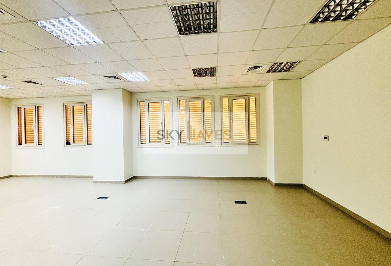 Office space for rent for 1 person in DOHA, Lusail Twin Towers