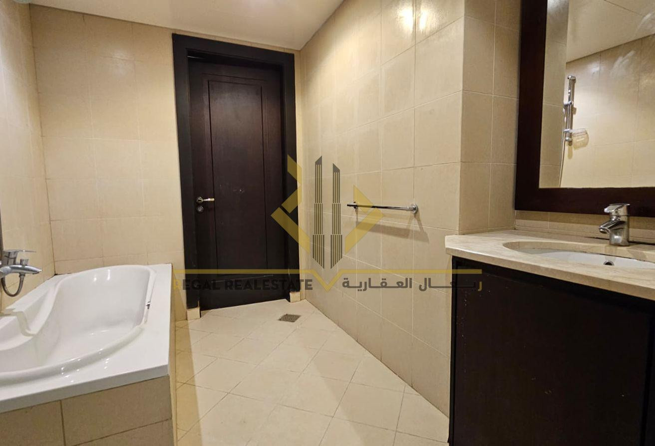 3-Bedroom Apartment in Porto Arabia with Sae view