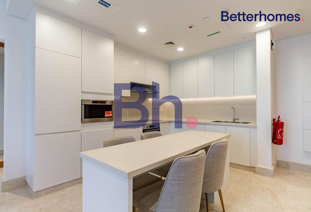 LUXURY 1 BEDROOM | PRIME LOCATION | MOVE-IN READY - Apartment in Floresta Gardens