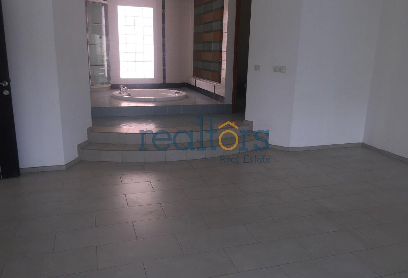 Contemporary 5 Bedrooms Villa With Private Pool - Villa in Al Jamiaa Street