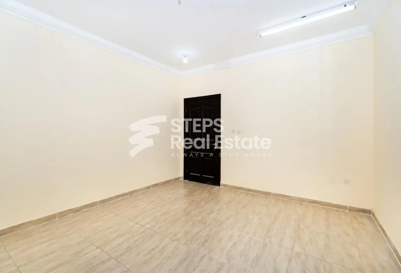 Brand New Villa Ideal for Families in Ain Khaled - Compound Villa in Umm Al Seneem Street