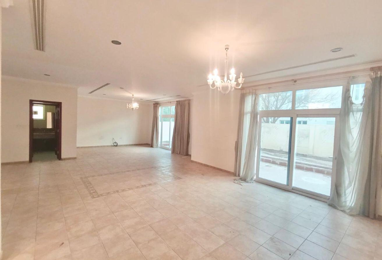 3BR Villa | SF | Maid’s Room | Full Amenities - Villa in Ain Khaled