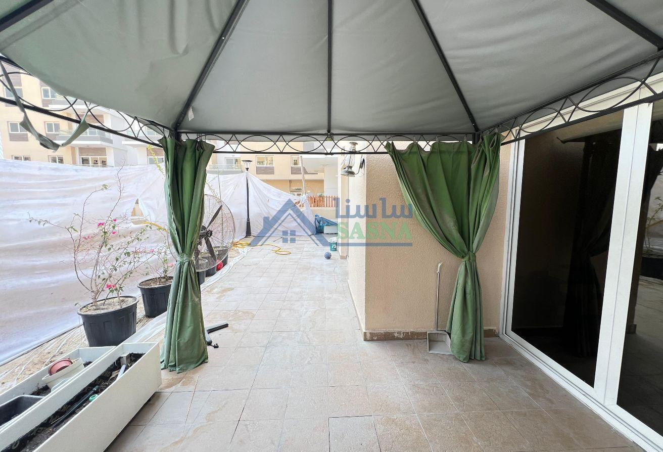 FREE HOLD 2BHK FOR SALE / BACKYARD/FULLY FURNISHED