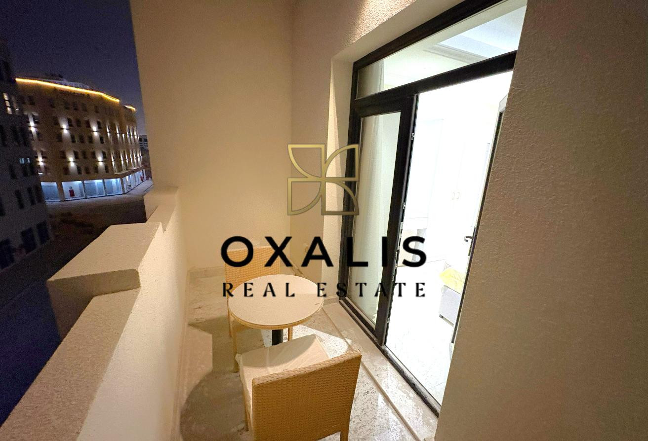 LUXURIOUS 2 BEDROOMS FURNISHED | NEAR WEST WALK