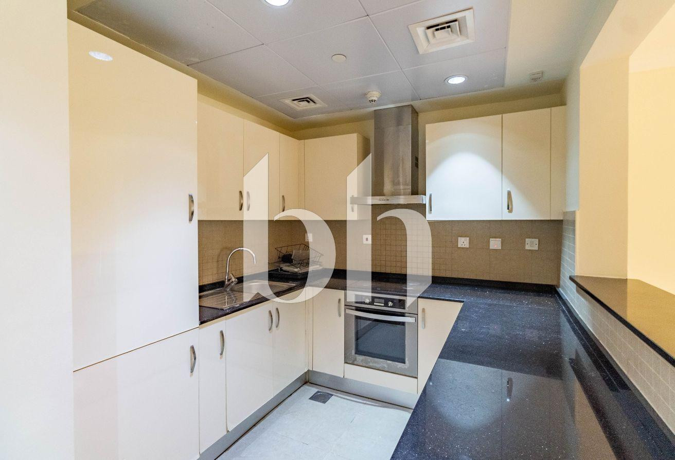 MODERN | STUDIO | SEMI FURNISHED | PRIME LOCATION - Studio Apartment in West Bay Towers