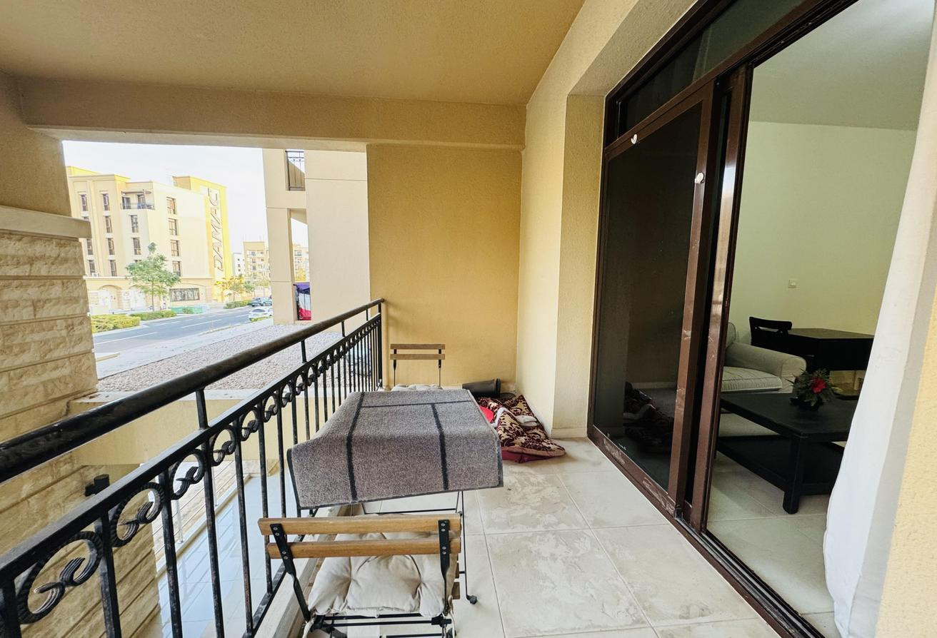 Elegant Studio with balcony | including utilities