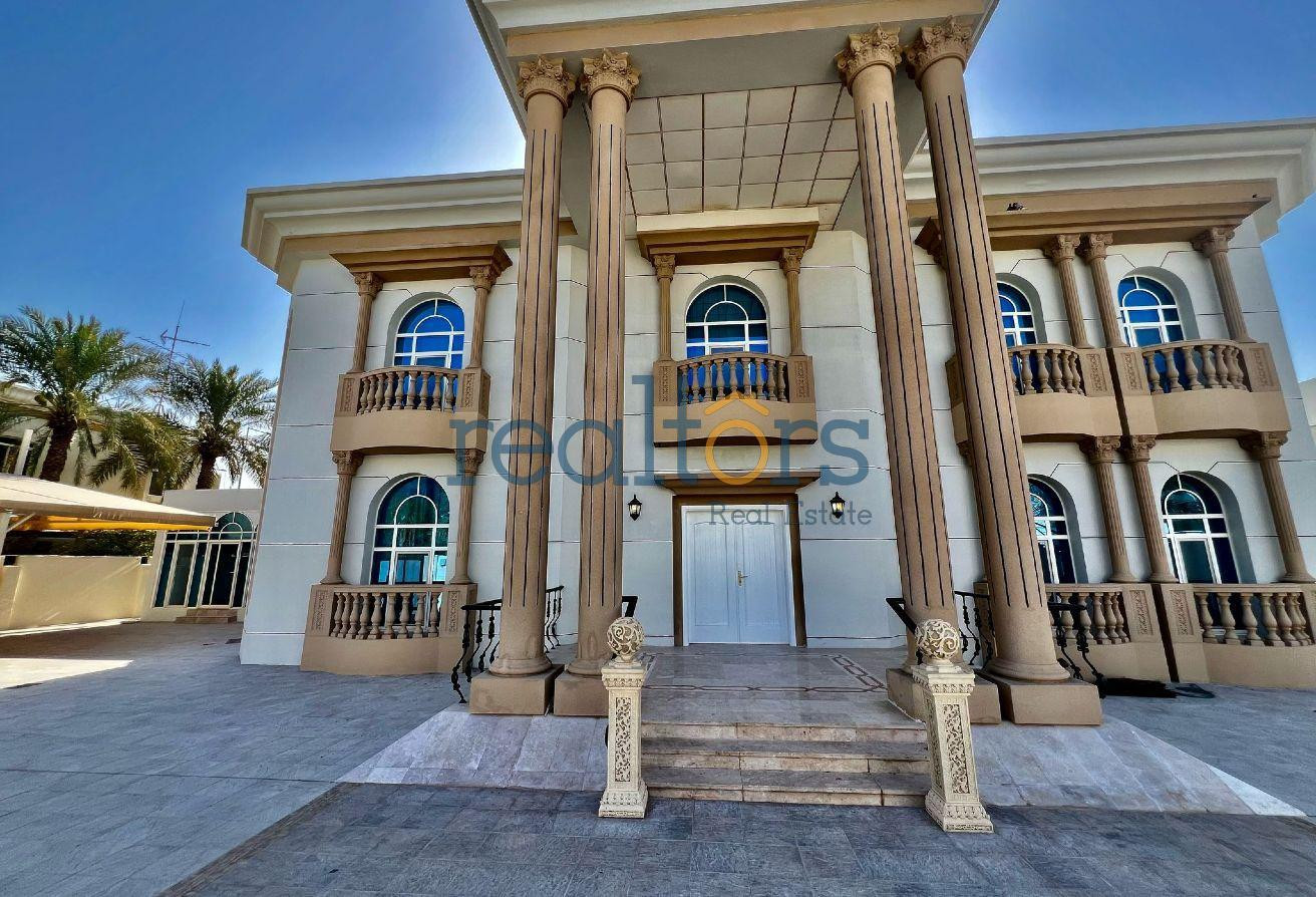 SA VILLA 5 BED DRIVER! MAID INDOOR PRIVATE POOL - Villa in Onaiza Street