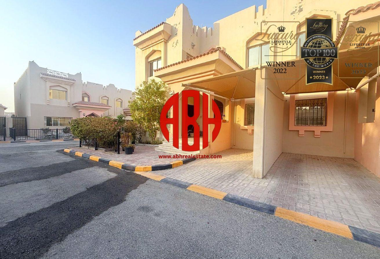 1 MONTH FREE | HUGE 4-BDR + MAID VILLA | AMENITIES - Compound Villa in Street 870
