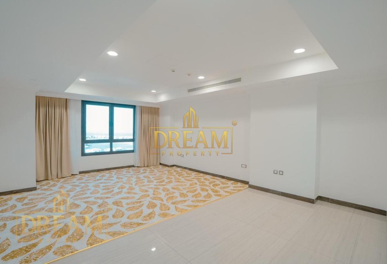 Prime Location 2-Bedroom Apartment | Porto Arabia - Apartment in Marina Gate
