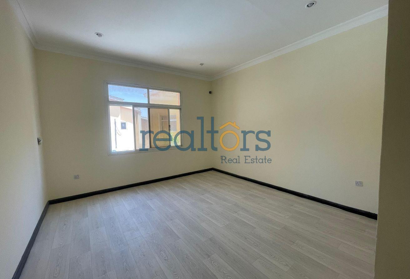 2 Villas for Sale – Excellent Location Duhail - Villa in Street 871