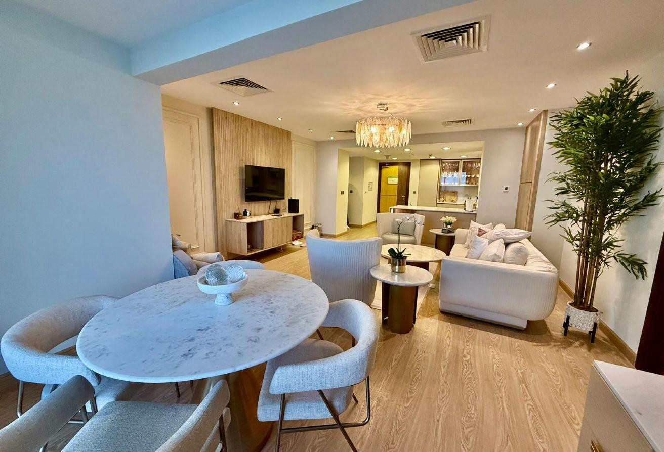 Upgrated two bedroom fully furnished/full sea view