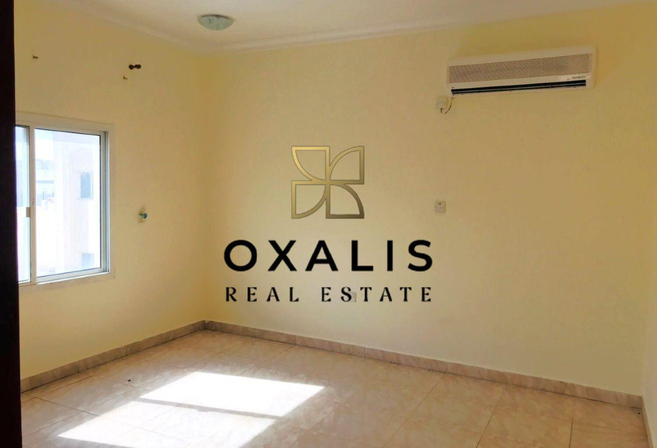 IMPRESSIVE 6 BHK VILLA UNFURNISHED | POOL | GYM - Villa in Al Wakra