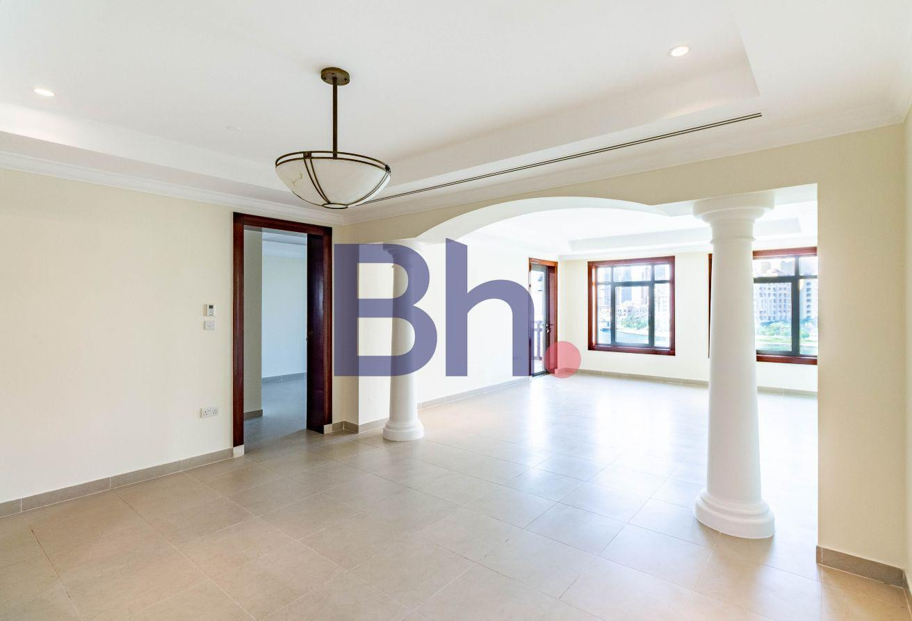 MODERN | 2 BEDROOMS TOWNHOUSE | MARINA VIEW