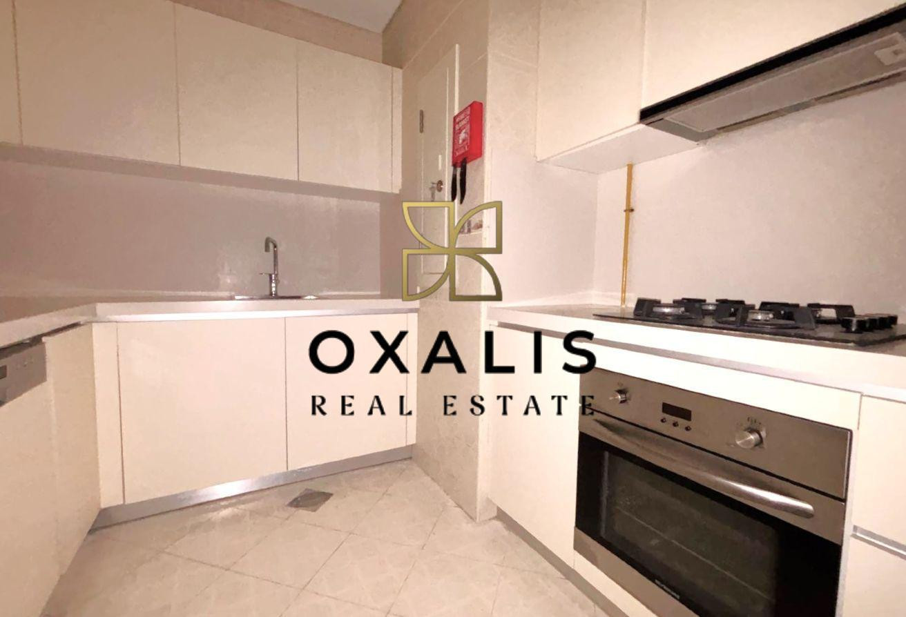 COSY 3 BHK APARTMENT + BALCONY | POOL AND GYM - Apartment in Fox Hills