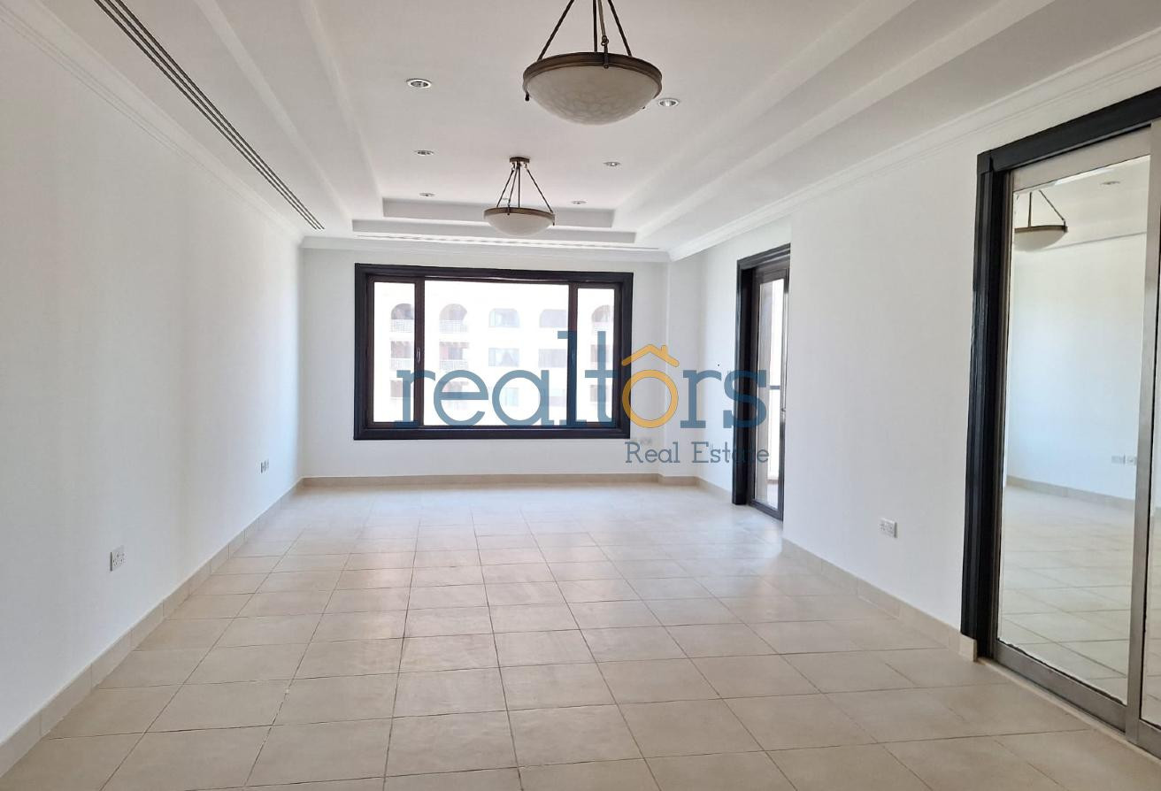 BEAUTIFUL 2 BEDROOM APARTMENT WITH BILLS - Apartment in Tower 6