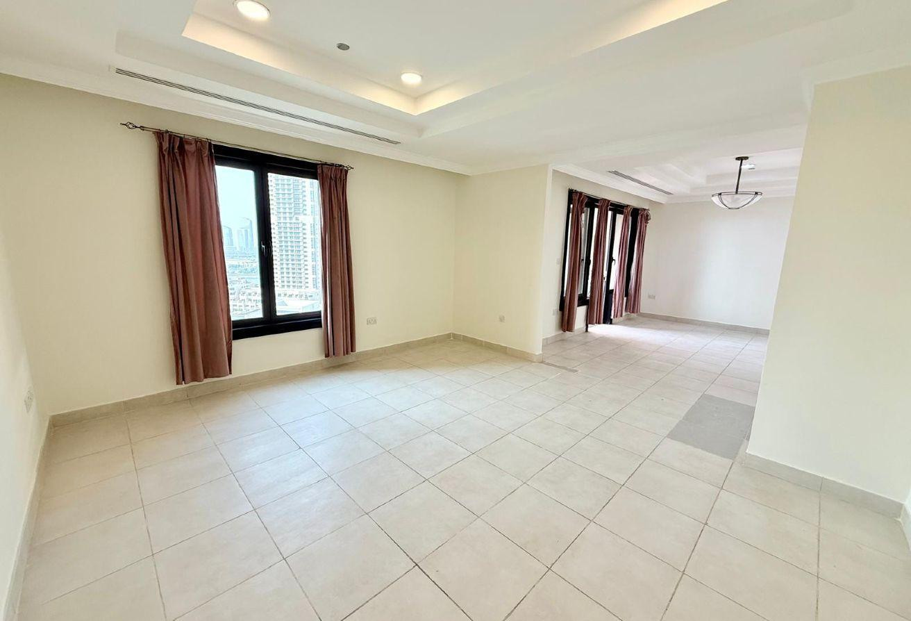 Large Balcony - Spacious 2Bedrooms - Porto - Apartment in East Porto Drive