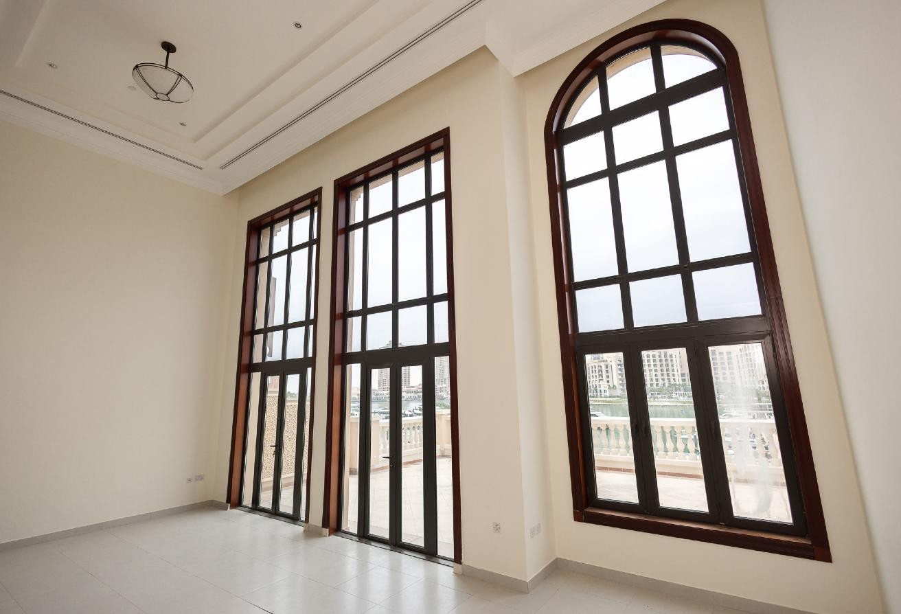 4 BR Triplex with Panoramic Marina Views - Townhouse in West Porto Drive