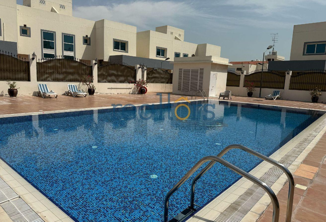 NO COMMISSION* SPACIOUS 3 BHK COMPOUND - AL NASR - Compound Villa in Al Nasr Street
