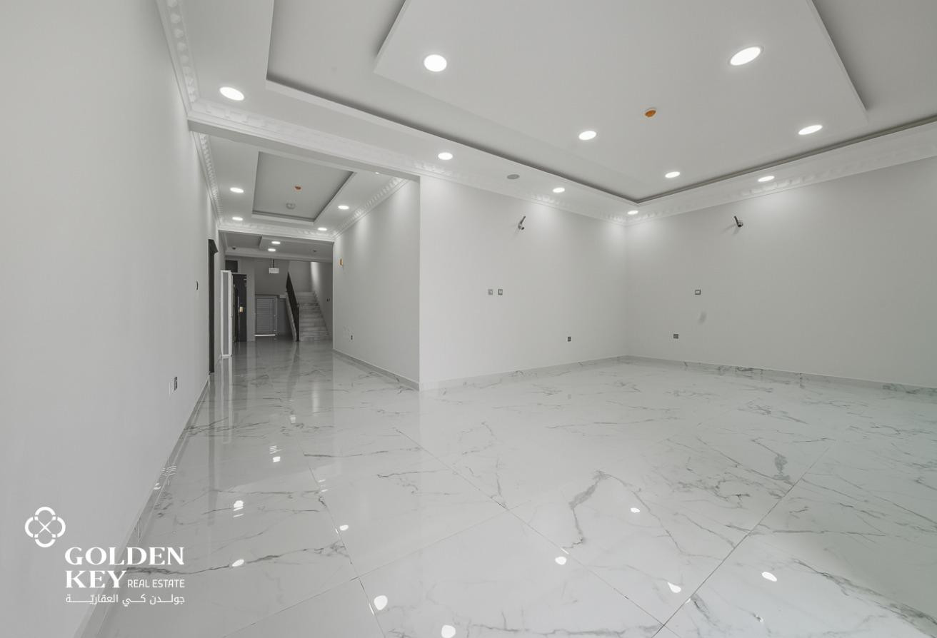 Service Villa | Stand Alone | Open Concept - Villa in Al Gharrafa