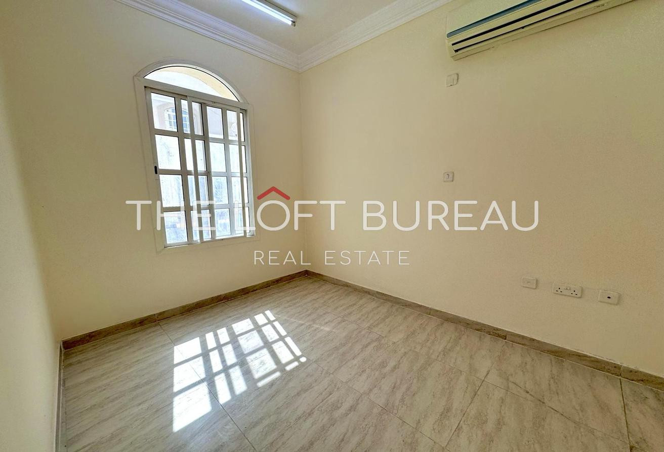 UF 5-Bedroom Villa for Rent in Ain Khaled - Villa in Ain Khaled Villas