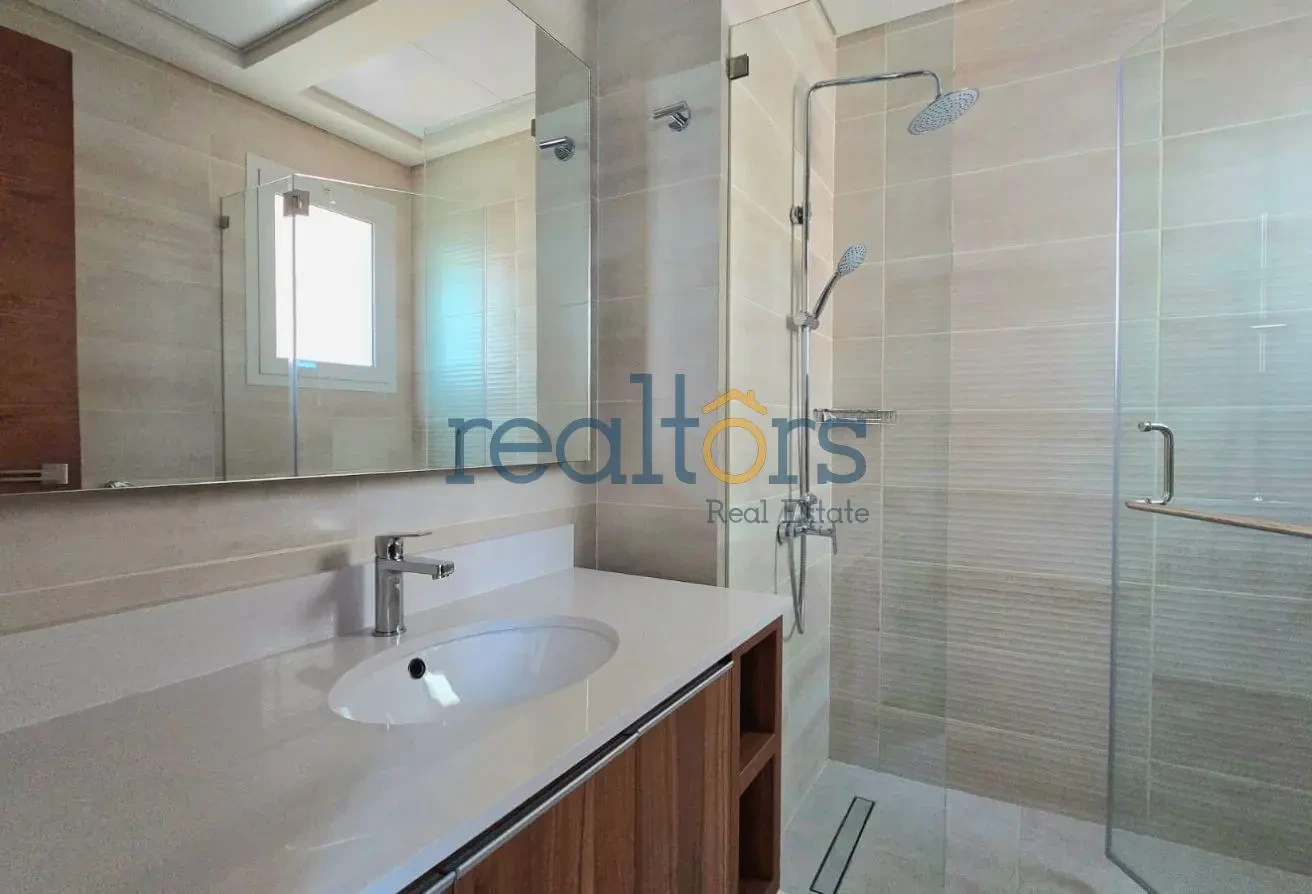 Spacious 3BHK, semi-furnished for rent The Pearl - Apartment in Giardino Village