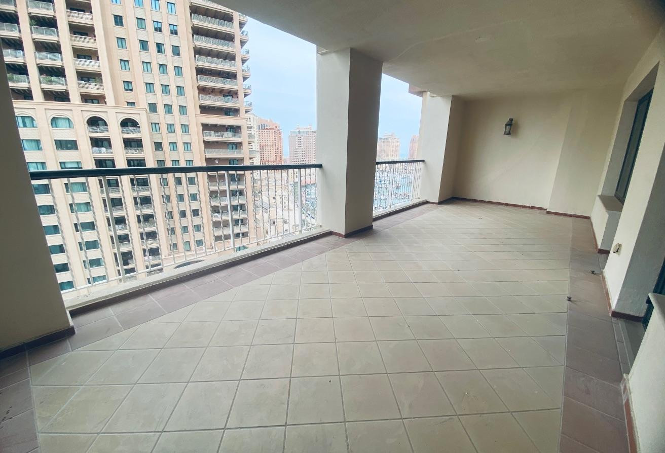 Luxury Tower 2 BR S/F 10k without Bills 11k INC - Apartment in West Porto Drive