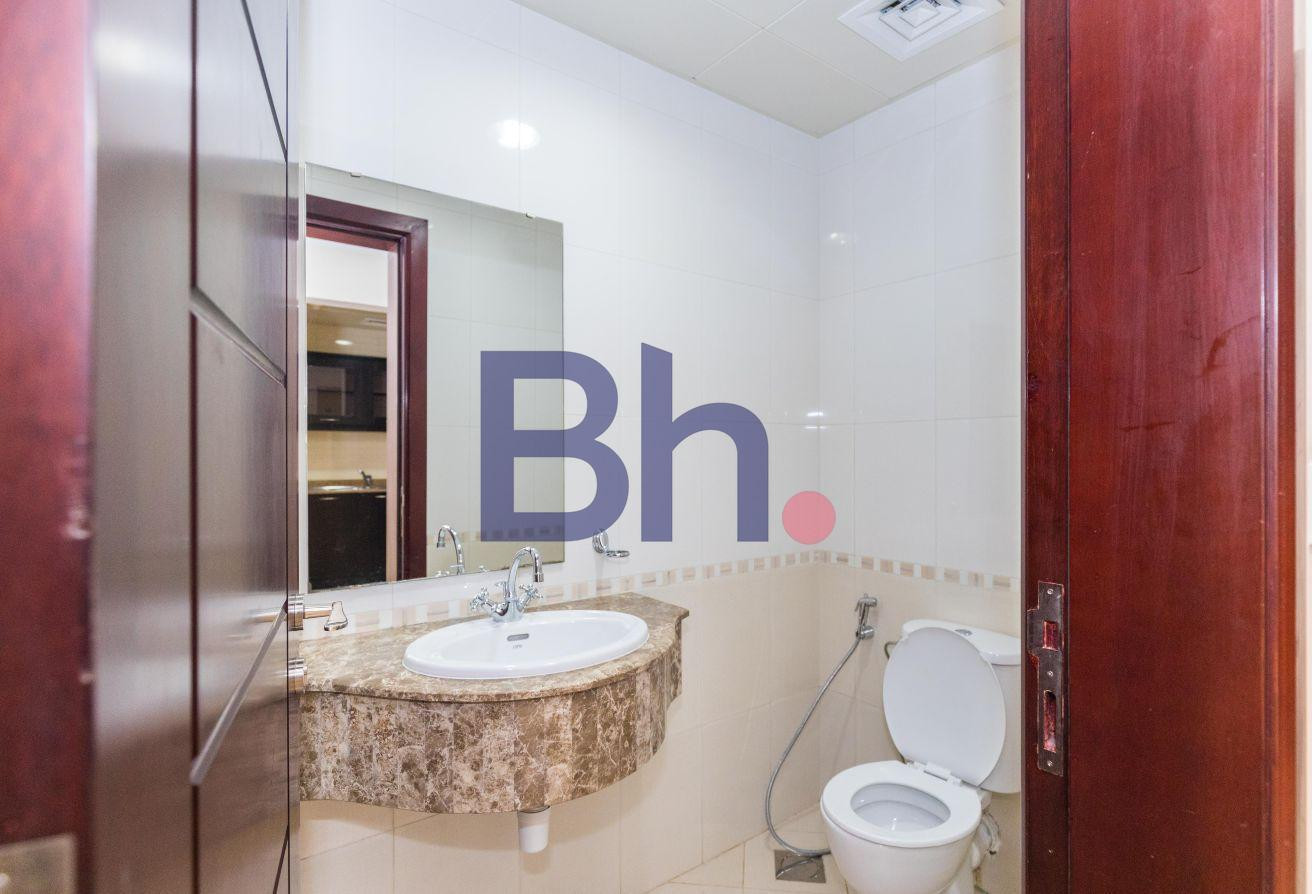 SEMI-FURNISHED APARTMENT FOR SALE IN PORTO ARABIA