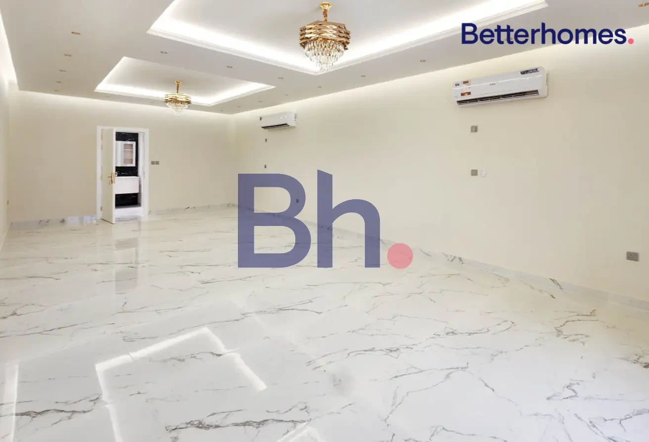 SPACIOUS | 5 BEDROOMS WITH MAID ROOM - Apartment in Al Duhail