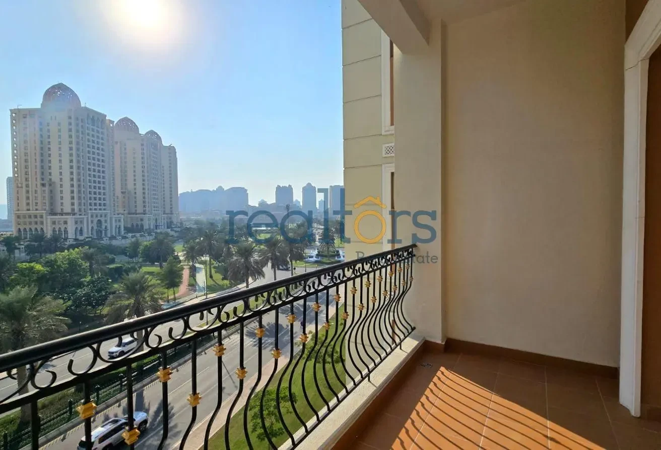 Spacious 3BHK, semi-furnished for rent The Pearl - Apartment in Giardino Village