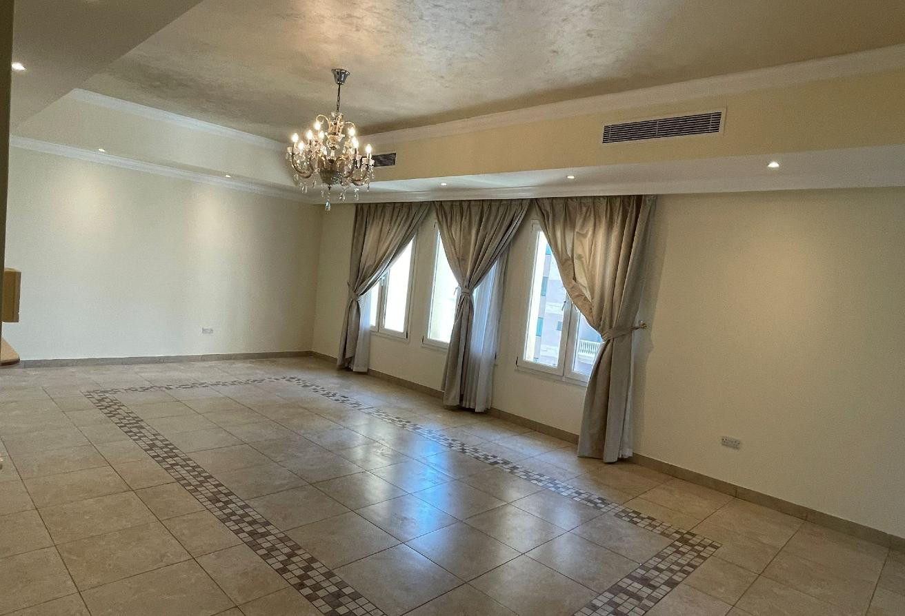 Spacious 3 BHK with Maid’s Room &amp; Great Views - Apartment in Two Porto Arabia