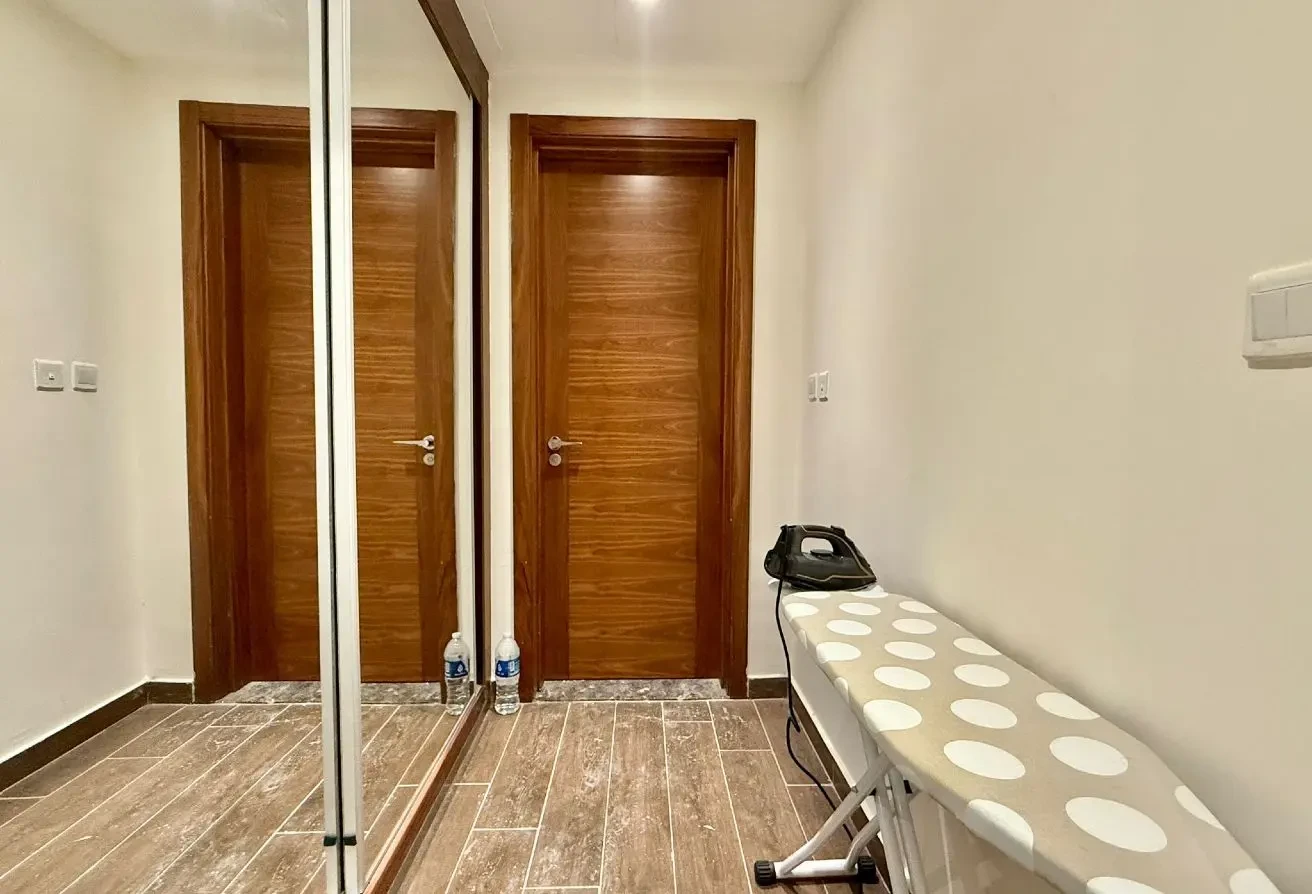 Spacious - Two Master Bedrooms - Lusail City - Apartment in Al Erkyah City