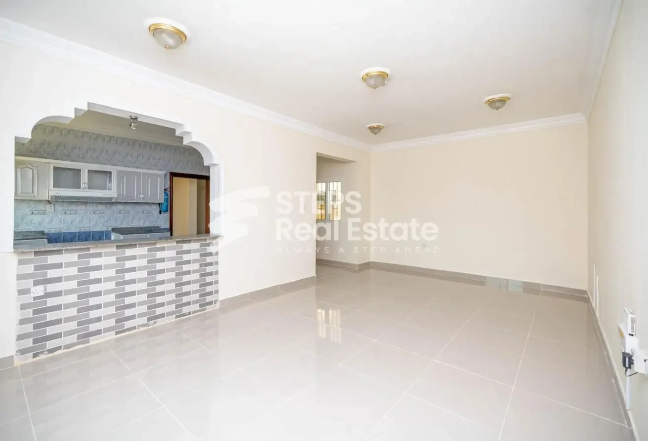 Spacious Apartment with 2 Balconies in Old Airport - Apartment in Old Airport Road