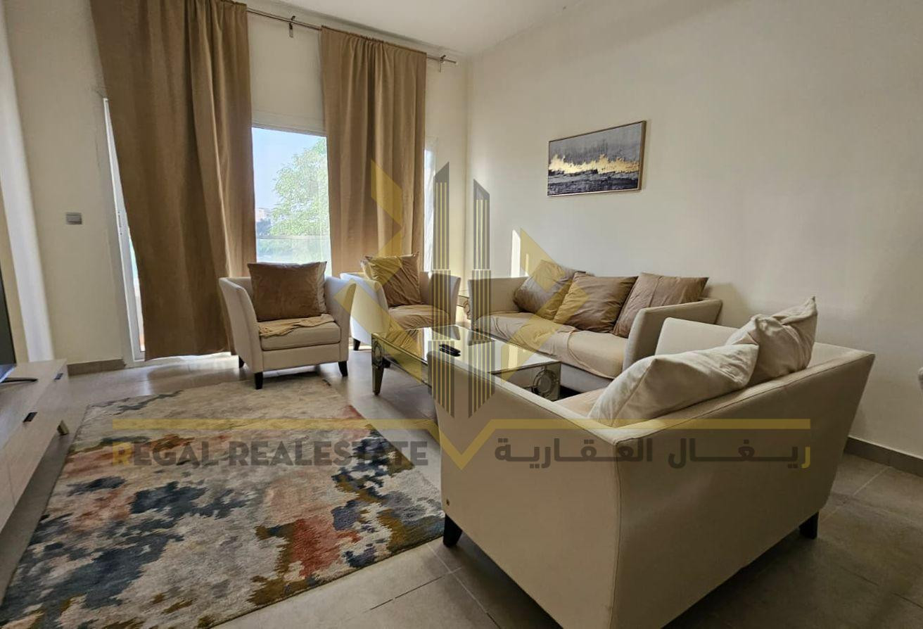 Luxurious 2-Bedroom Apartment with City Views