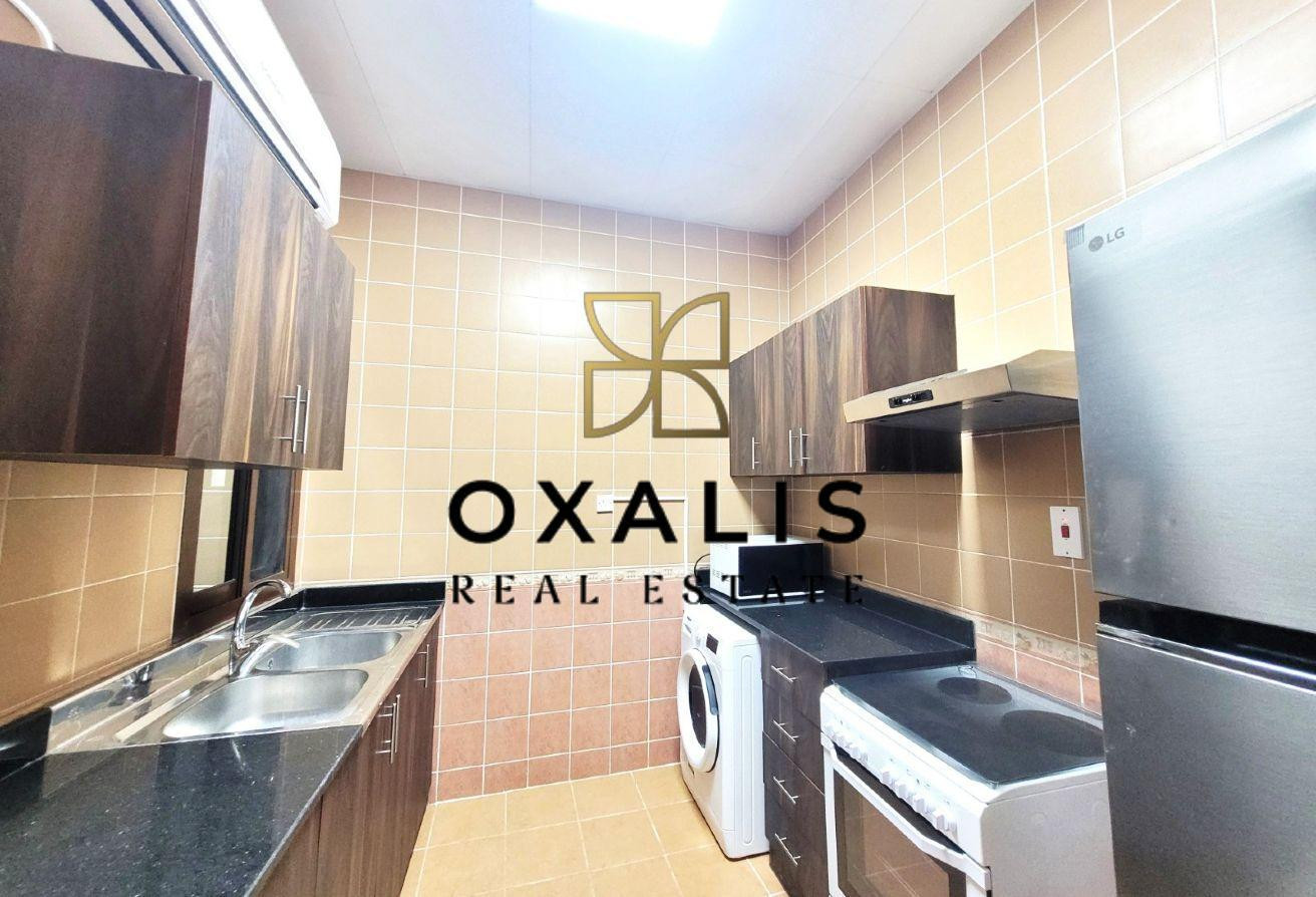 1 MONTH FREE | FULLY FURNISHED 2 BHK | FAMILY BLDG - Apartment in Tariq Street