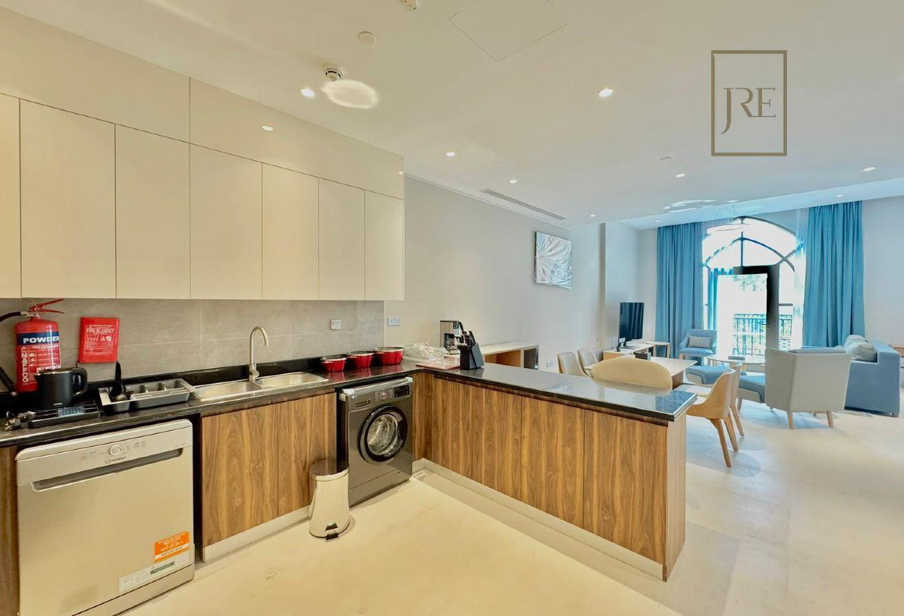 Premium Brand New Furnish Studio+1 Month-The Pearl - Studio Apartment in La Plage South