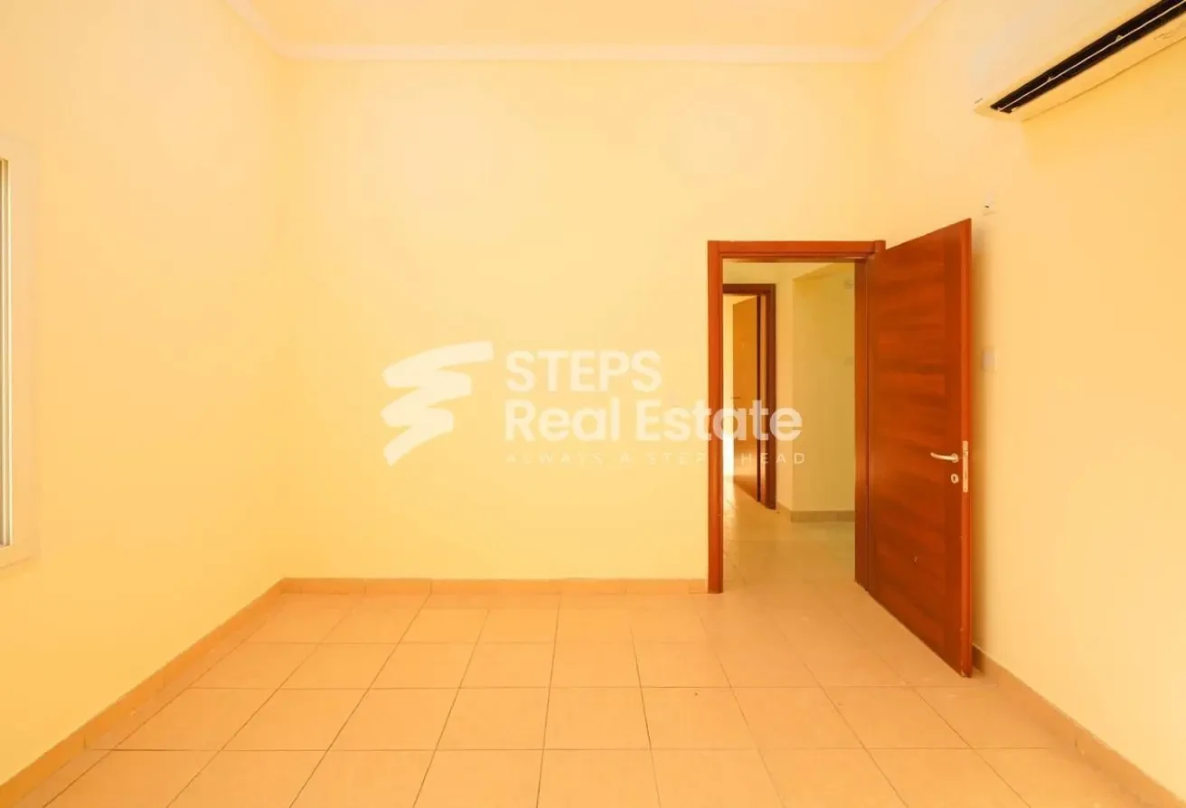 Spacious Villa with Maids Room for Rent in Muraikh - Villa in AlMuraikh