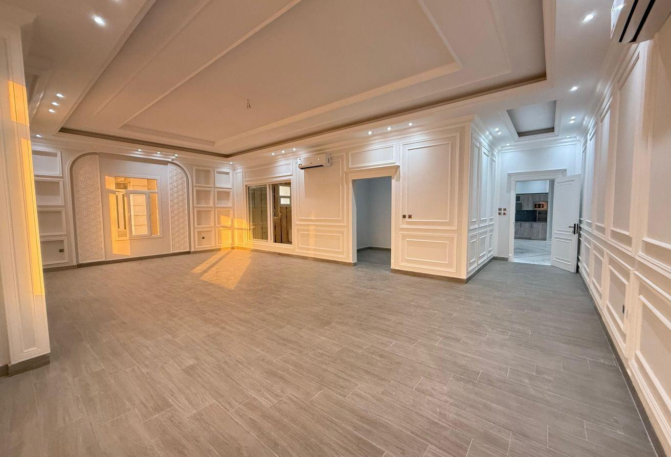 PALACE-STYLE LUXURY VILLA WITH PRIVATE POOL - Villa in Al Kheesa