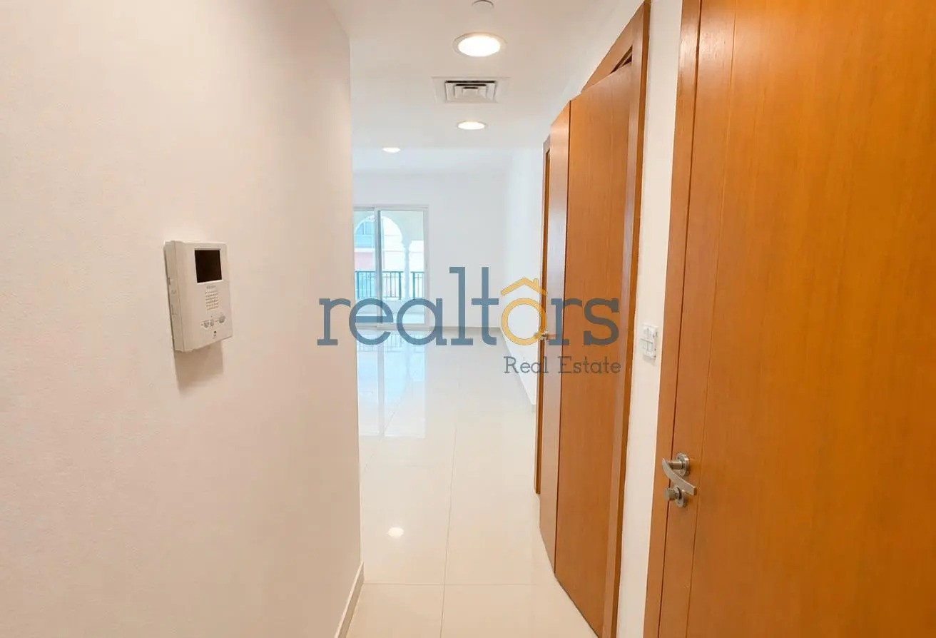 All bills included | FF | Studio| West Bay |6.5K