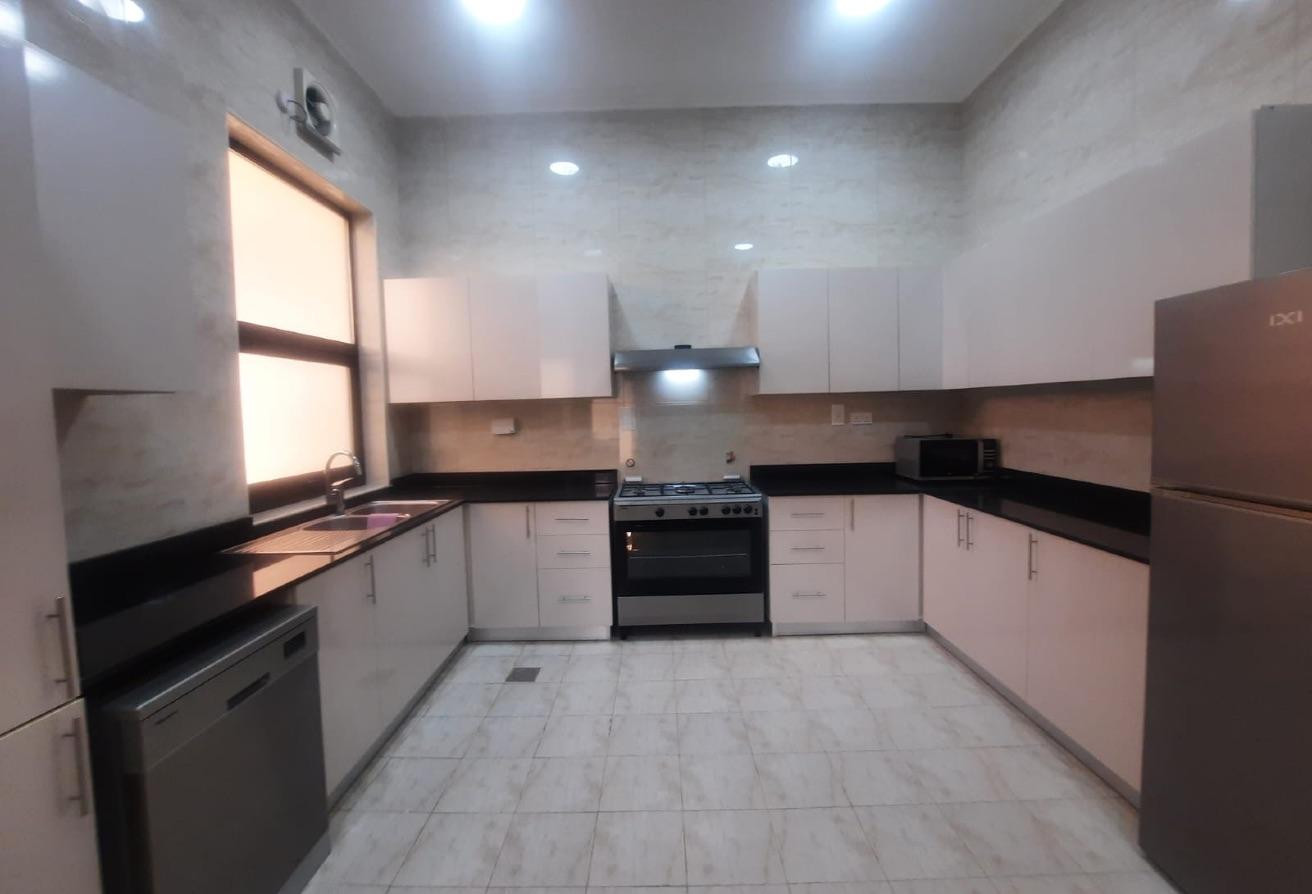 LUXURY 5BHK VILLA | PRIVATE POOL &amp; ELEVATOR - Apartment in Sumaysimah