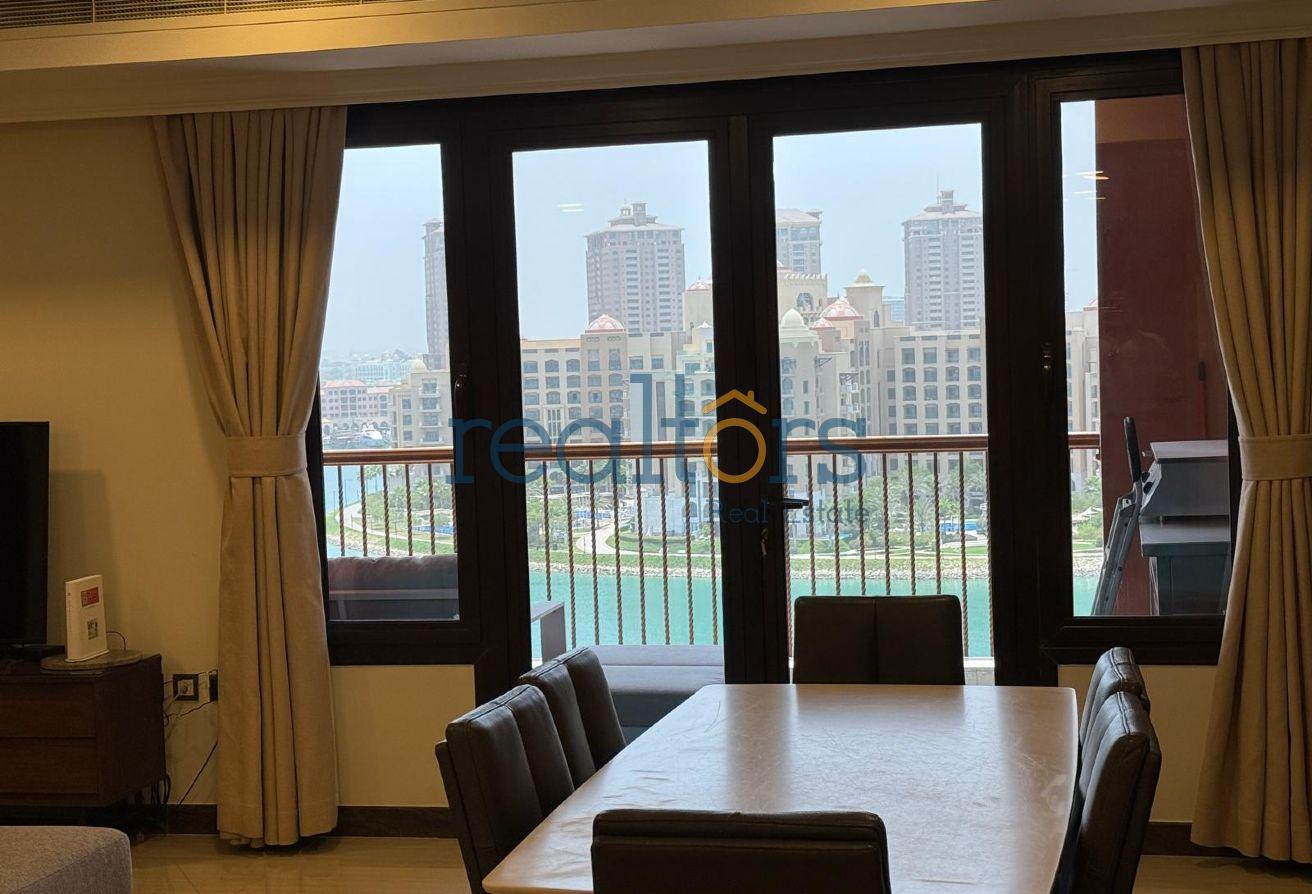 AMZ Price | Direct Marina 2-Bedroom Apartment