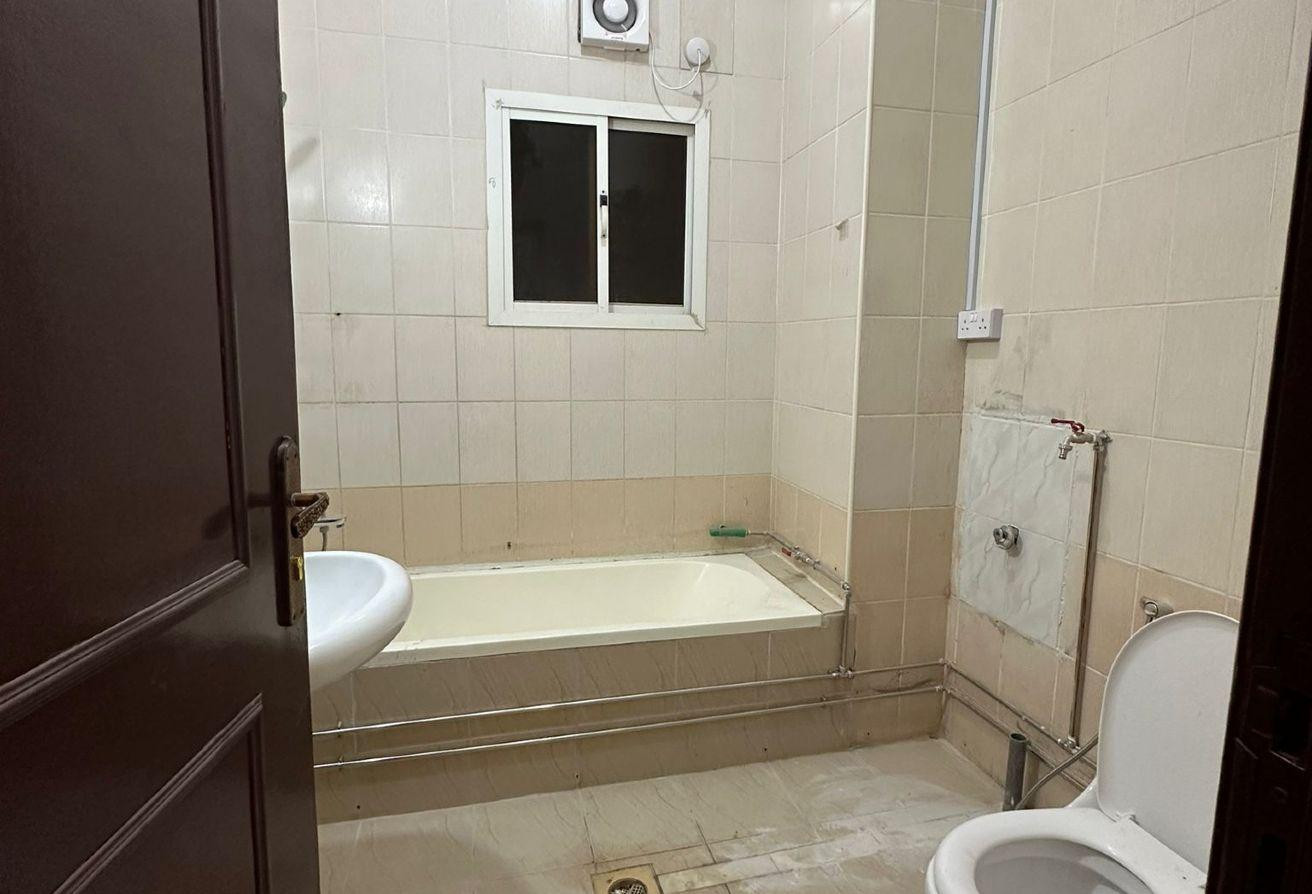 Al Kharaitiyat room and lounge - Apartment in Al Kharaitiyat