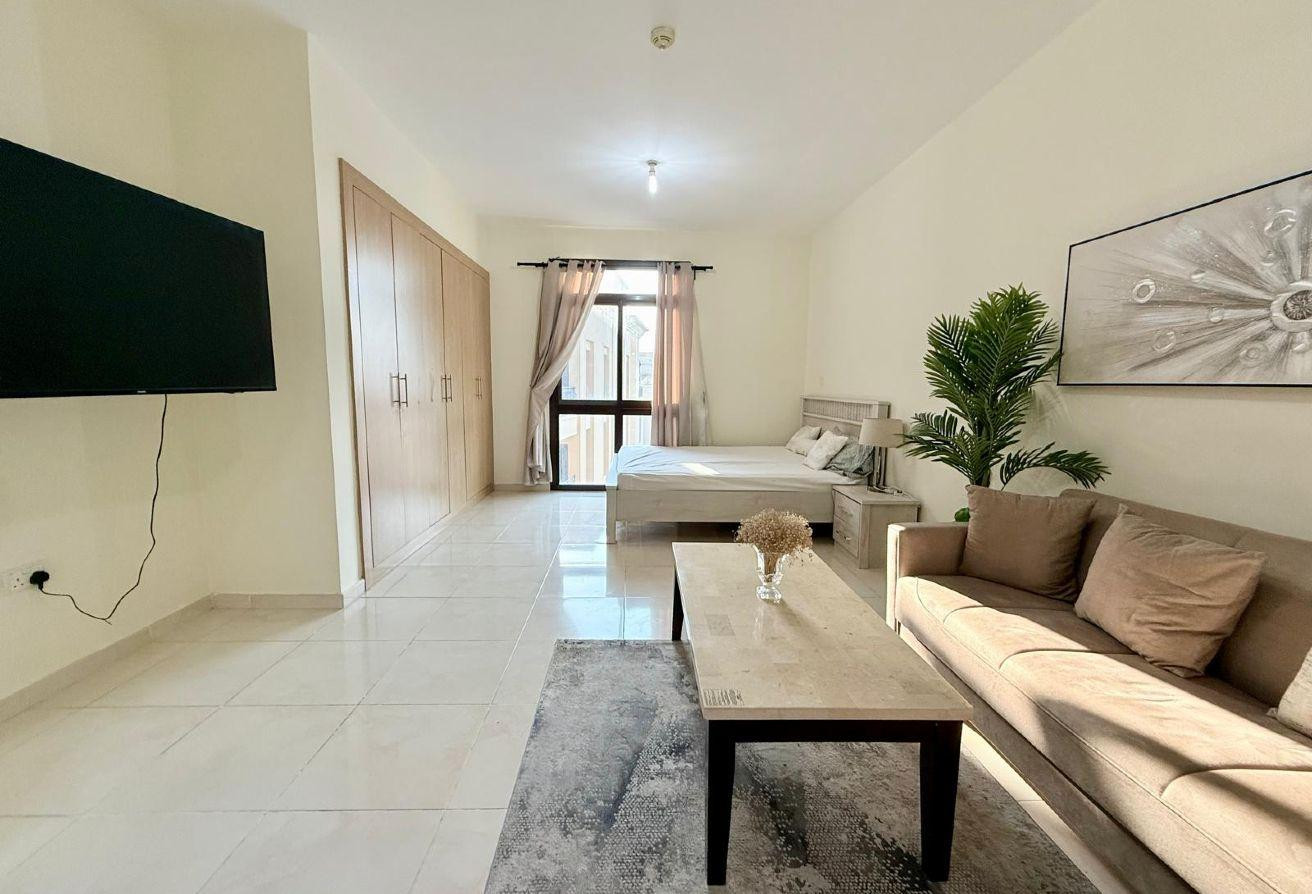 Bills Included - Spacious Studio - Furnished - Studio Apartment in Piazza 2