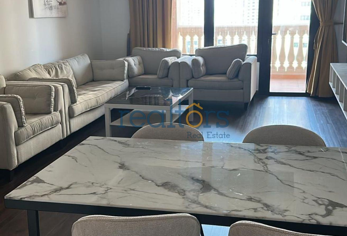 Spacious 1-Bedroom Fully Furnished Apartment - Apartment in West Porto Drive