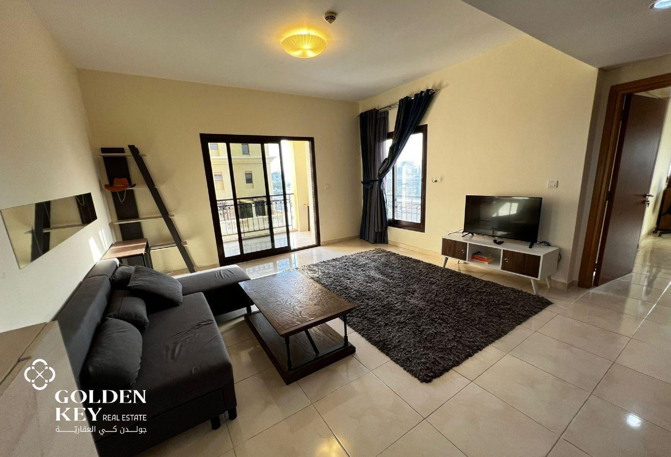 3BR | Foxhill | Behind Public Park | Bills Include