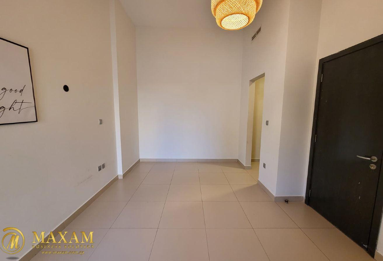 2-BHK SF Apartment in Fox Hills with Backyard - Apartment in Fox Hills