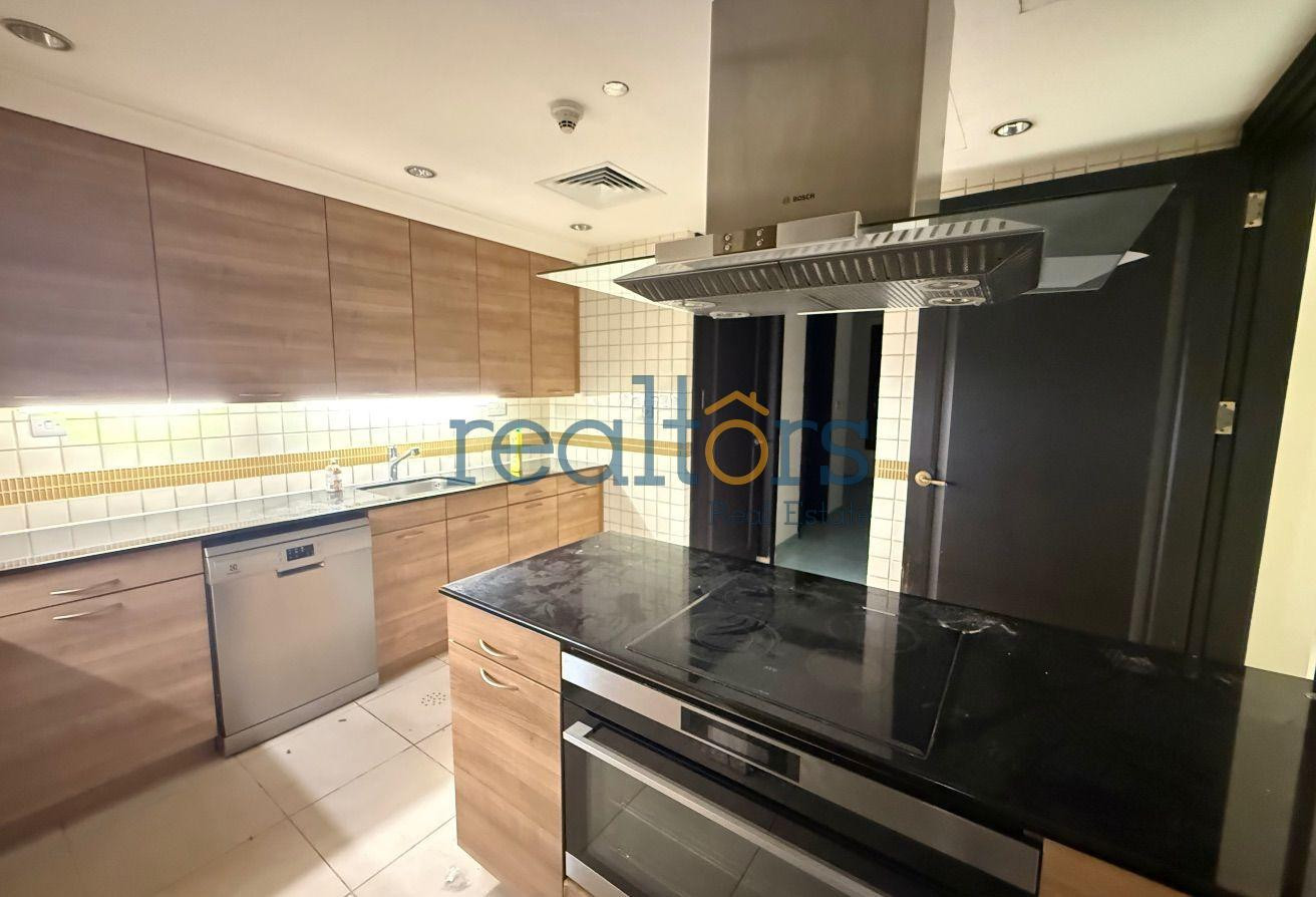 Great view!! 3 bedroom plus maid room apartment - Apartment in East Porto Drive