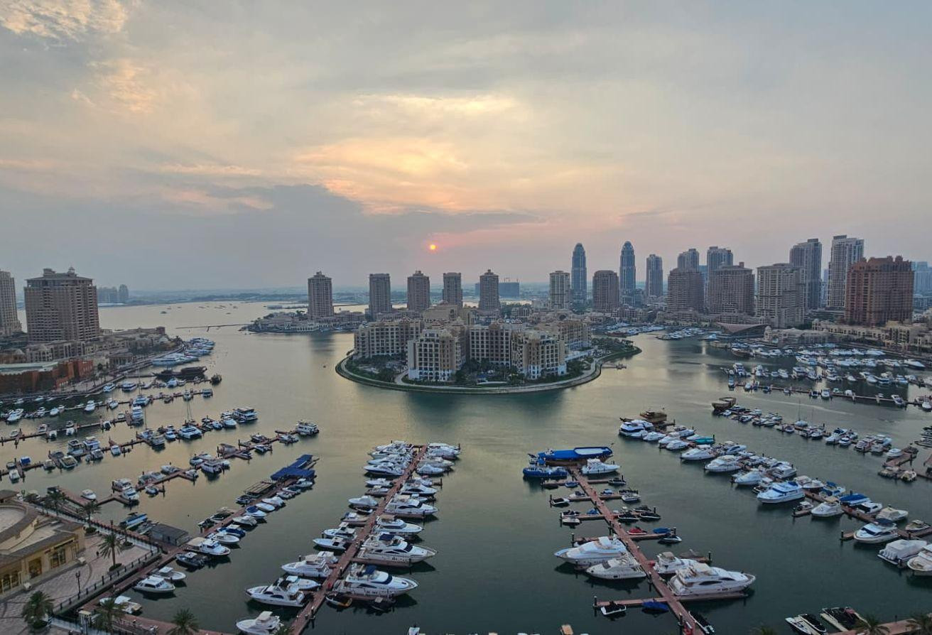 Luxurious 3-Bedroom Apartment in Porto Arabia with