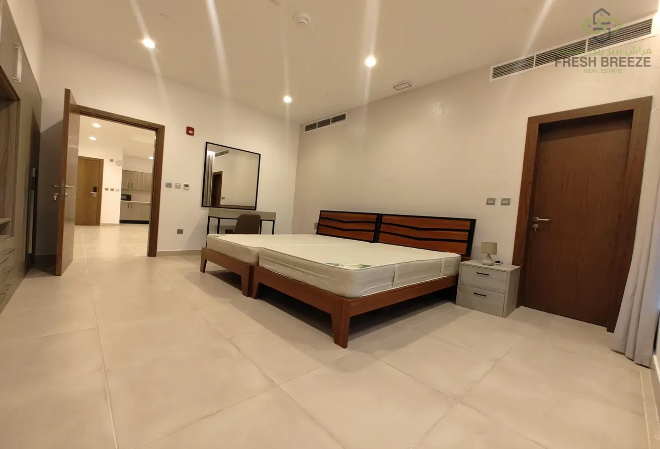 Fully Furnished 2BHK Including Bills Cornish - Apartment in Corniche Road